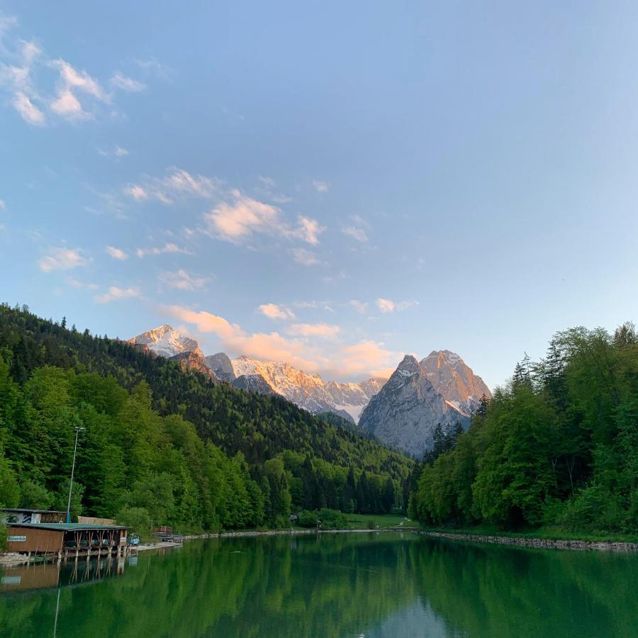 Seehaus Riessersee การ์มิช-พาร์เทนเคียร์เชน ภายนอก รูปภาพ